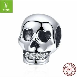Skull charm